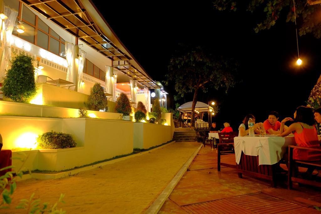 Koh Ngai Cliff Beach Resort Eksteriør billede