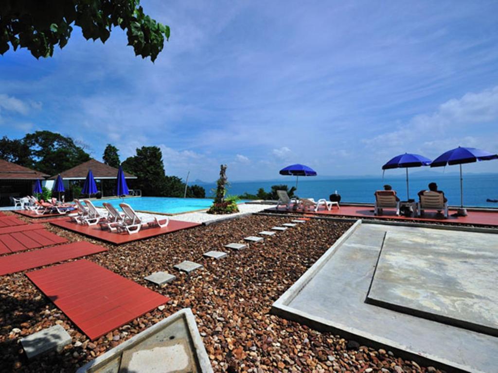 Koh Ngai Cliff Beach Resort Eksteriør billede