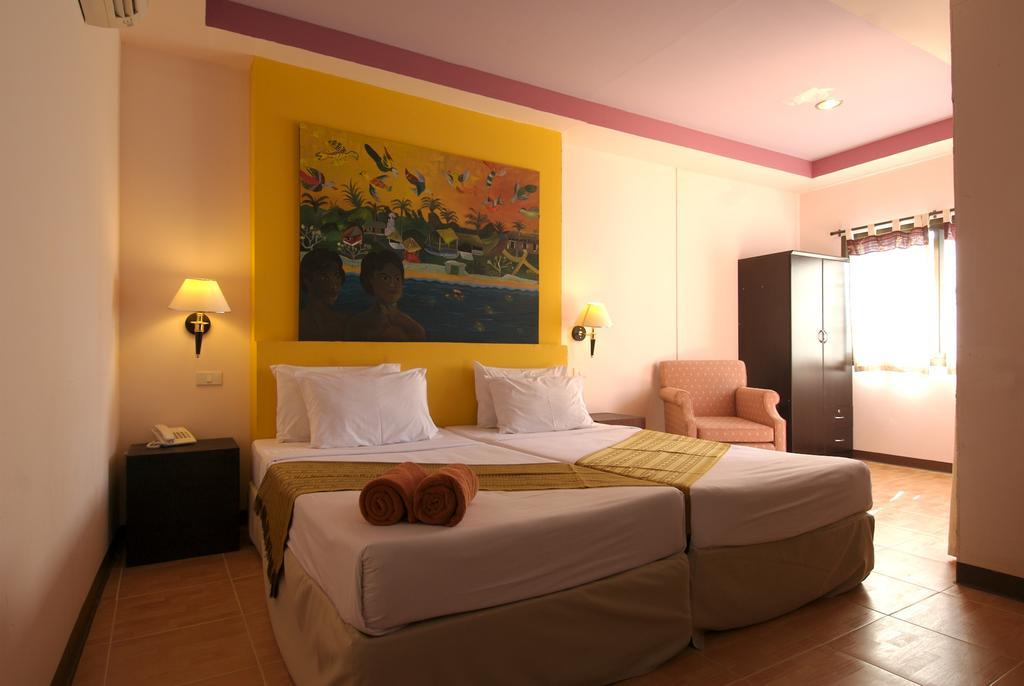 Koh Ngai Cliff Beach Resort Eksteriør billede