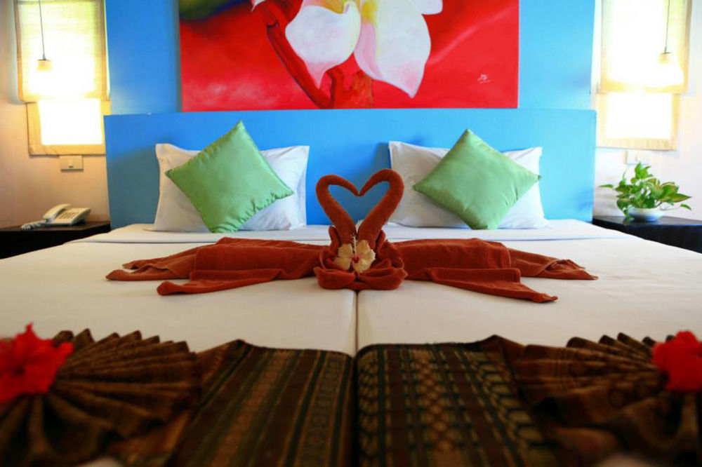 Koh Ngai Cliff Beach Resort Eksteriør billede
