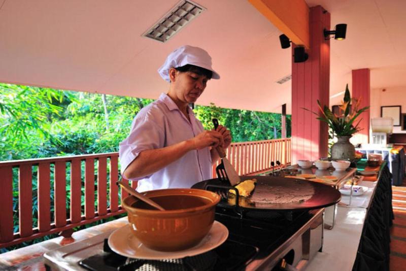Koh Ngai Cliff Beach Resort Eksteriør billede